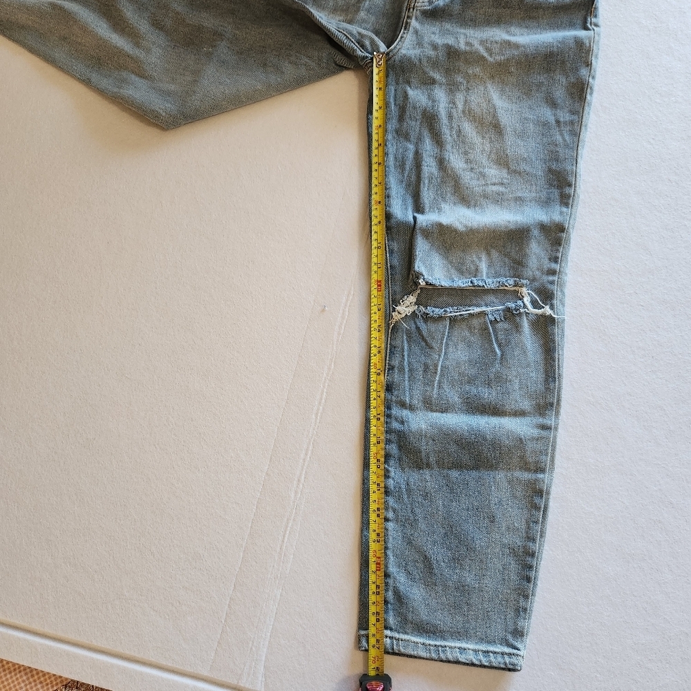 Abound High Rise Button Fly Straight Leg Distressed Jeans Size 29 - Picture 7 of 14